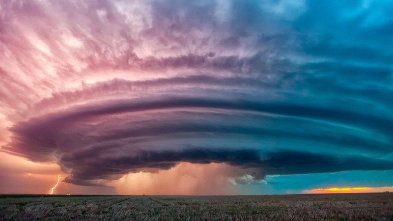lightning, horizon, power, dark, power in nature, no people, environment, horizon over land, sky, storm, outdoors, thunderstorm, nature, ominous, landscape