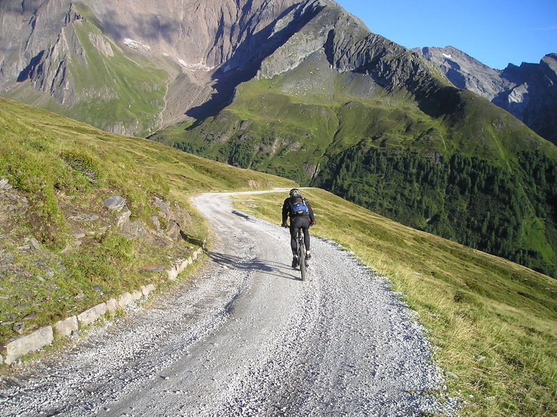 alpen, mountain, landscape, zillertaler, non-urban scene, tranquility, bicycle tour, the way forward, 1080P, bike, road, men, beauty in nature, downhill
