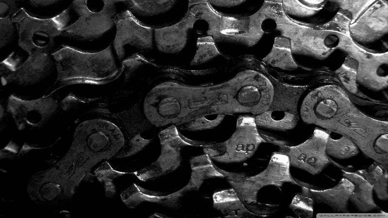 machine, 1080P, gears, closeup, bicycle, dirt, monochrome, black background, bicycle chain, macro, chains