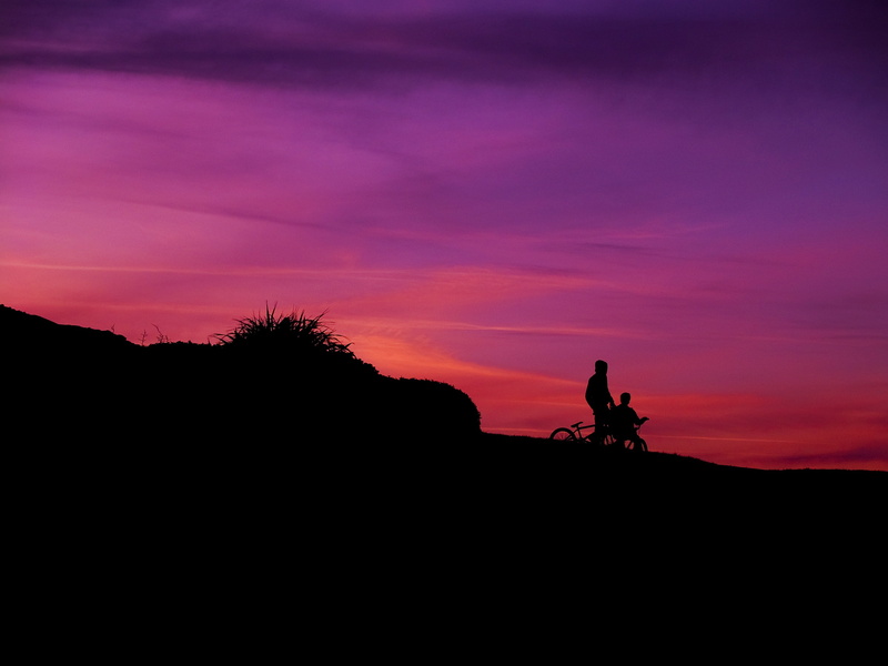 people, hiking, bicycle, real people, scenics - nature, mountain, ride, sunset, sport, nature, cyclists, silhouette, riding, leisure activity, dusk, twlight