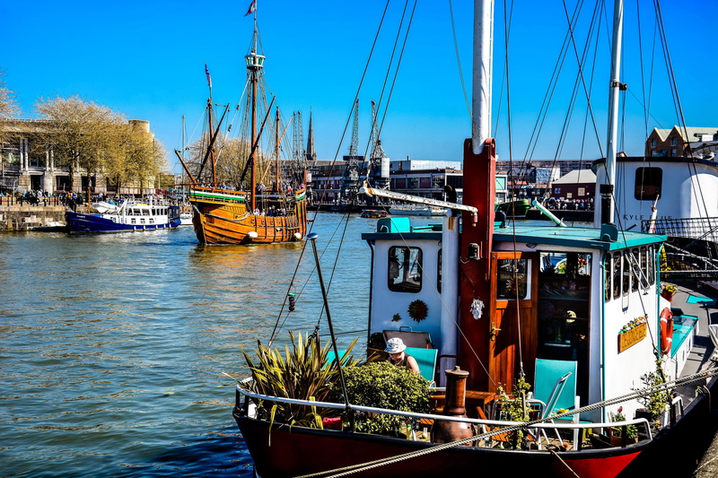 blue, England, built structure, building exterior, nautical, harbour, cityscape, fishing boat, canal, port, sailboat, city, sunshine, architecture, britain