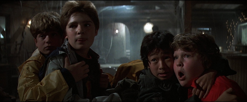 emotion, males, teenage girls, offspring, fear, teenager, indoors, boys, portrait, watching, 1080P, Movie, females, men, girls, togetherness, The Goonies