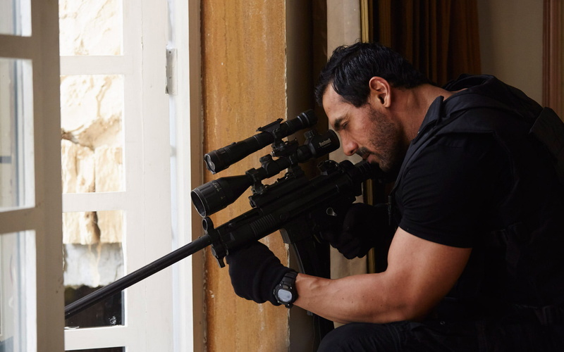 concentration, men, working, waist up, sniper, john, males, holding, gun, mid adult men, black, real people, john abraham, young men, mid adult, Movies