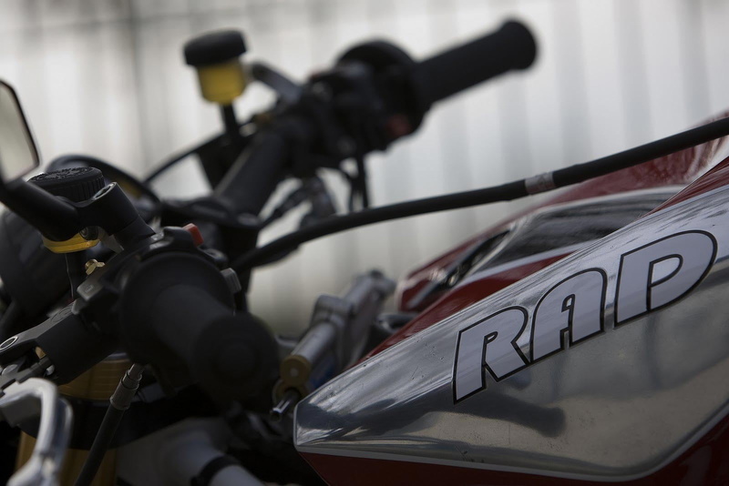 transportation, travel, mode of transportation, stationary, land vehicle, handle, bicycle, no people, architecture, handlebar, selective focus, 720P, low angle view