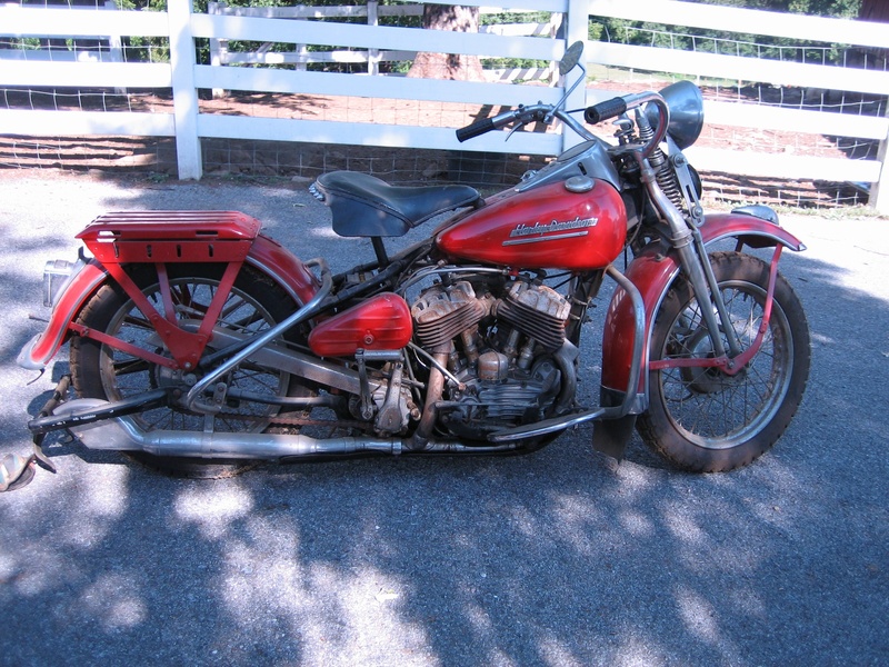 biker, davidson, leisure, red, bicycle, no people, parking, metal, 1941, dom, architecture, transport, 2K, chopper, transportation, ride, vintage, race