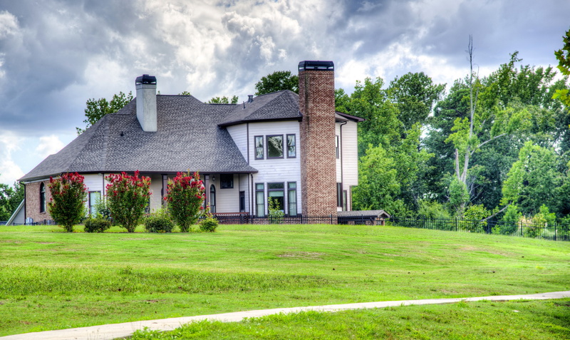 beautiful, non-urban scene, 5K, built structure, outdoors, landscape, black, green color, landscapes, plant, house, home, front or back yard, lake, lawn