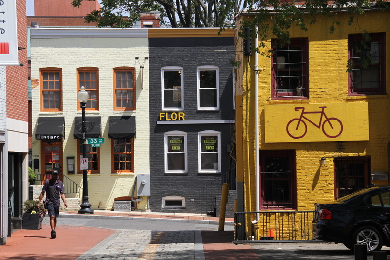 georgetown, washington dc, footpath, day, real people, land vehicle, built structure, residential district, mode of transportation, architecture, people