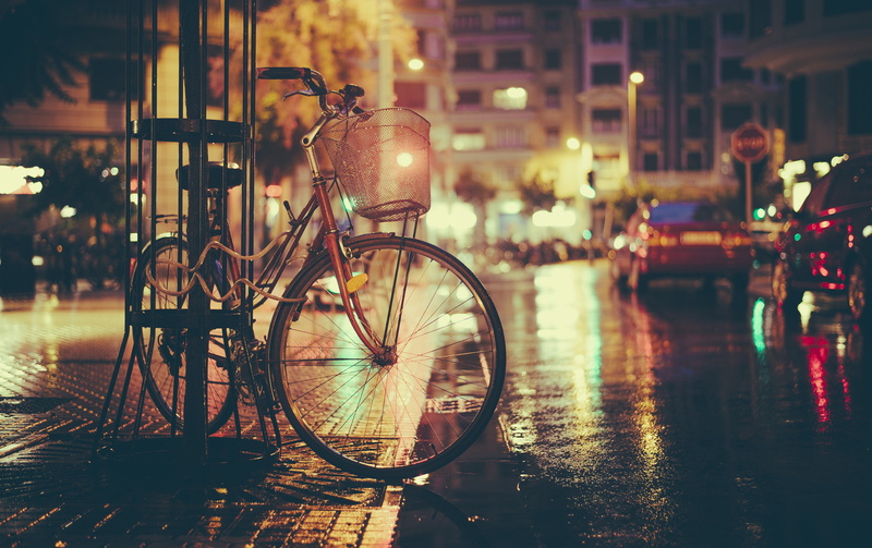 incidental people, architecture, bicycle, Eliézede Andrade, red, mode of transportation, reflection, building exterior, illuminated, step, built structure