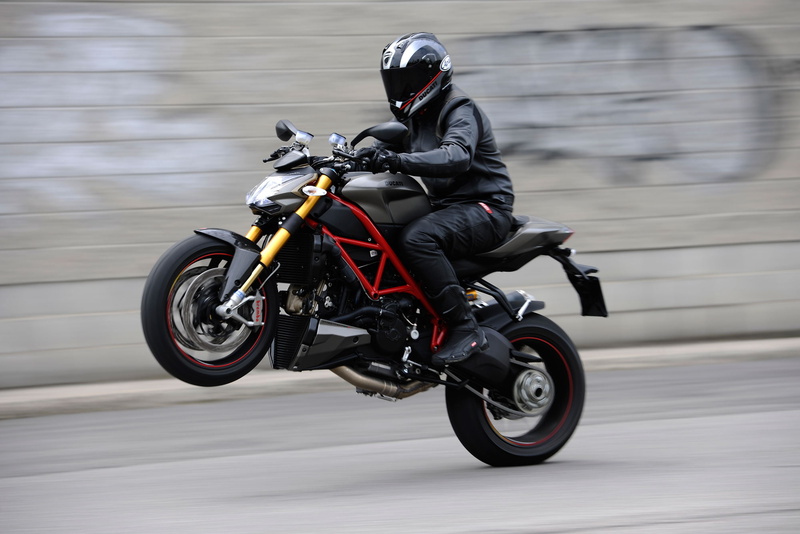 ducati, wheelie, 1080P, streetfighter, 2013