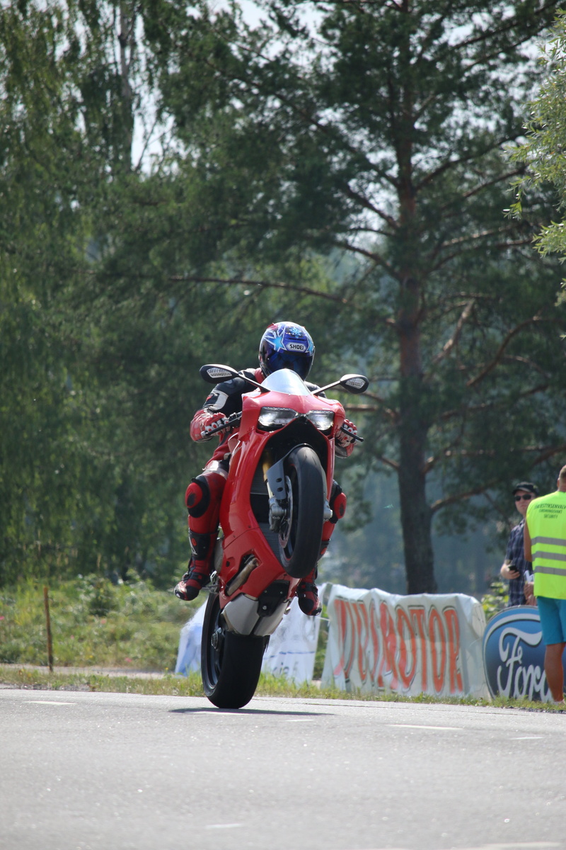 plant, outdoors, transportation, day, real people, nature, lifestyles, men, rear view, protection, leisure activity, one person, wheelie, ducati, 5K, helmet