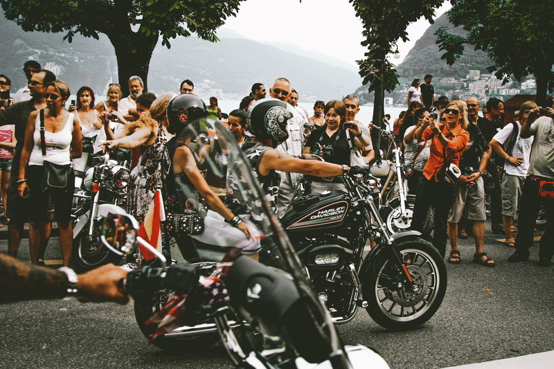 chrome, street, lifestyles, urban, harley davidson, depth of field, motorcyclist, motor, transportation, road, people, helmets, land vehicle, audience