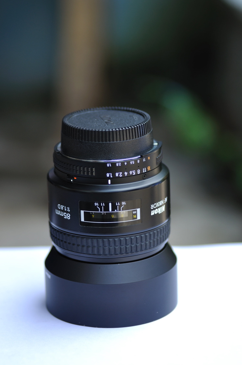 photography Themes, pro, focus on foreground, lens - Optical Instrument, indoors, light, camera, take, modern, ring, shot, photo, black color, digital camera