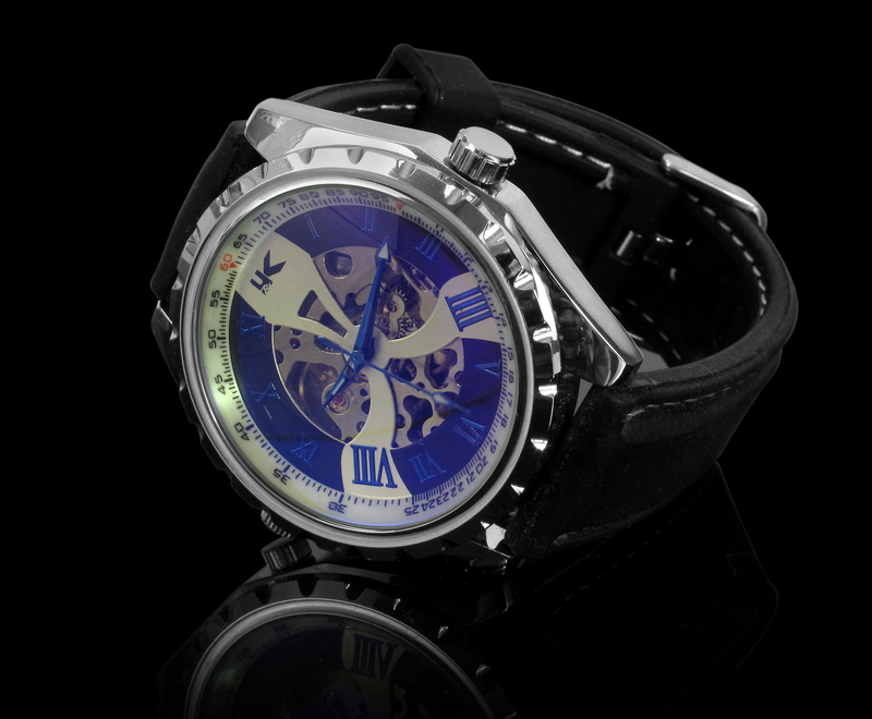 cut out, packshot, studio shot, luxury, human body part, wrist watch, time, personal accessory, silver colored, minute hand, number, shiny, 2K, close-up
