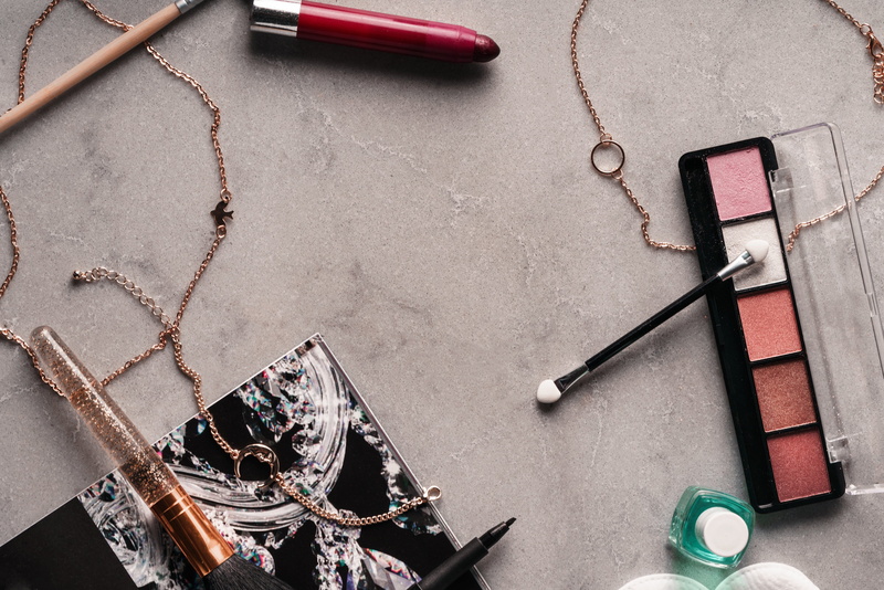 table, scissors, Cosmetics, no people, close-up, Accessories, still life, indoors, high angle view, creativity, Beauty, group of objects, Flatlay, 4K
