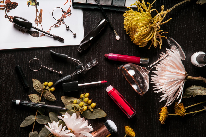 high angle view, Flatlay, food, container, wood - material, black color, nature, directly above, no people, 4K, choice, spice, plant, still life, table