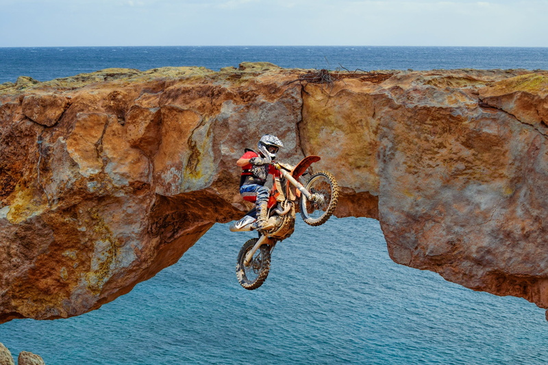 lifestyles, nature, sport, man, solid, dirt, bridge, adventure, drive, cross, leisure activity, stone, sporty, motorcycle, air, motorsport, jump, people