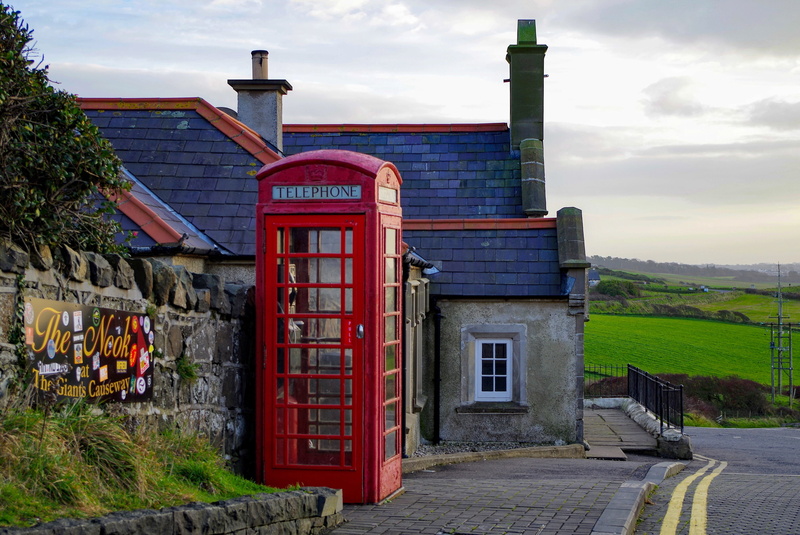 communication, built structure, no people, cabin phone, solitaire, boot, english, street, telephone, 4K, building, sky, red, near, ireland, house, architecture