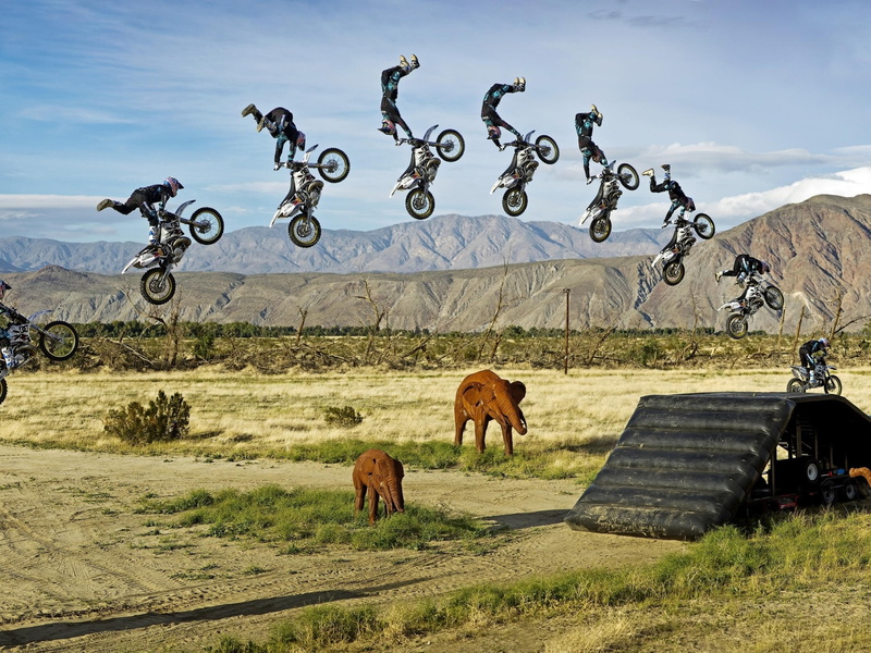 action, dirtbike, dirt, black, sports, 2K, bike, hd, jump, motocross, stop, trick