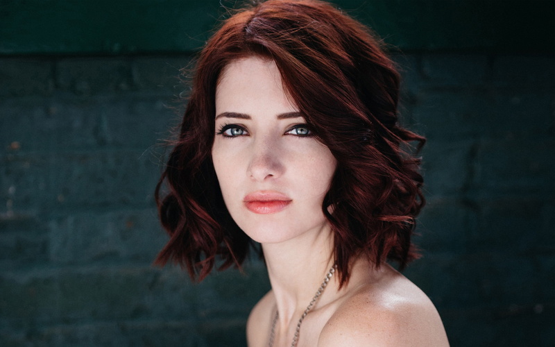 susan coffey, coffey, women, gold, necklace, chain, susan, s, model, 2K