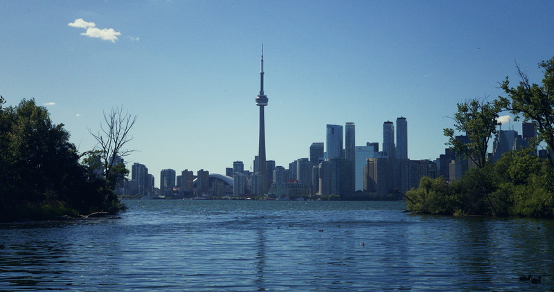 modern, built structure, cityscape, spire, building, tall - high, wards island, water, building exterior, travel destinations, cn tower, canada, city, toronto