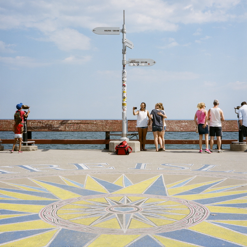 kid, sunshine, day, pier, competition, adult, lifestyles, lake, group, cloud - sky, water, leisure activity, playing, real people, outdoors, sun, person