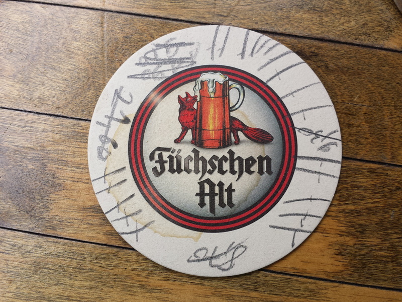 füchschen, communication, strokes, single object, wood - material, wood, day, art and craft, altbier, indoors, shape, thirst, 4K, western script, düsseldorf
