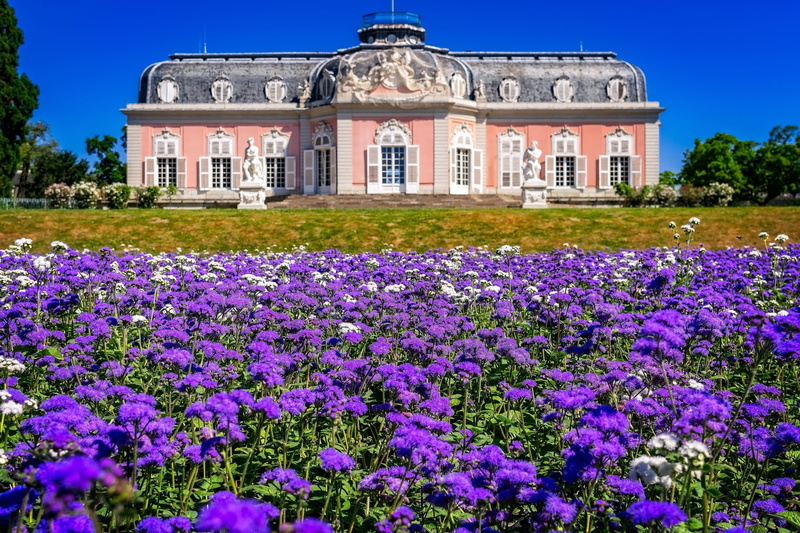 nature, baroque, no people, rest, luxury, old, ornamental garden, benrath, outdoors, places of interest, blue, garden, the past, flowerbed, building, day