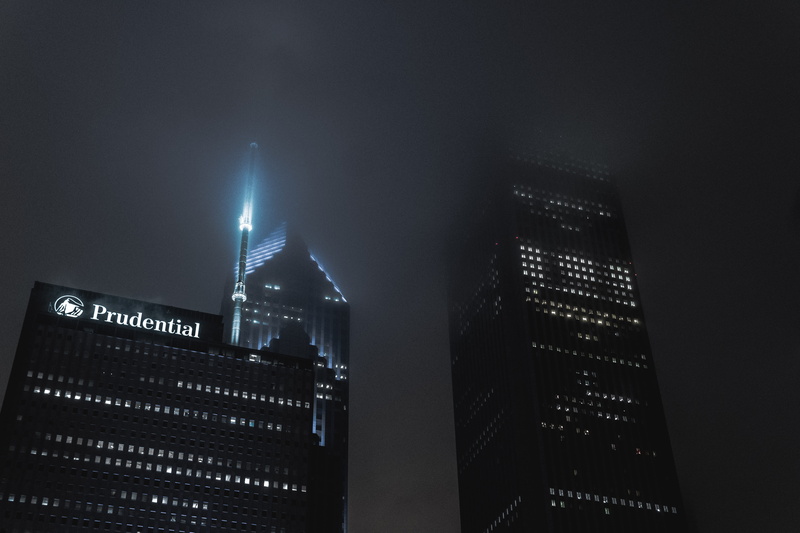 skyline, fog, chicago, no people, building, western script, communication, 5K, skyscraper, financial district, prudential, myterious, night, gotham, moody