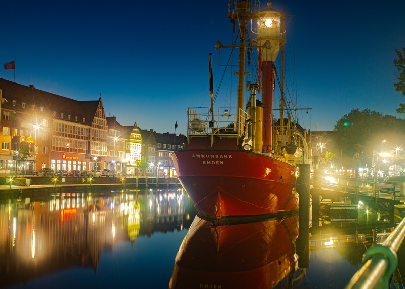 nautical vessel, delft, construction equipment, reflection, communication, sea, river, transportation, mode of transportation, nachtaufnahme, feuerschiff
