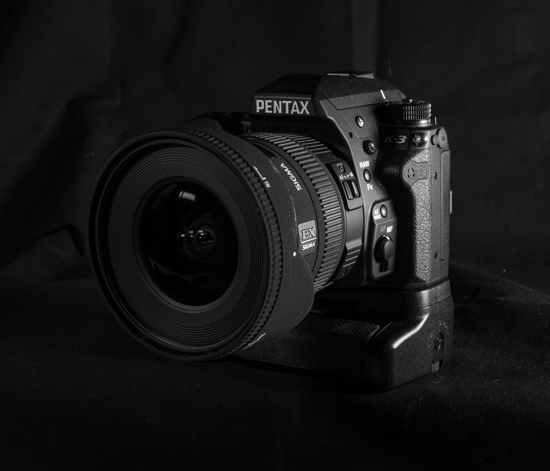 retro styled, digital camera, k-3, indoors, pentax, technology, single object, activity, lens, photo camera, photography themes, slr camera, 4K, black background