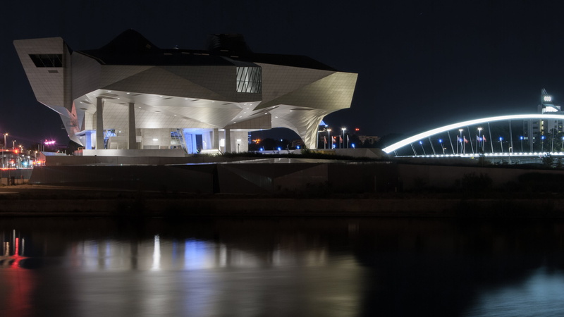 bridge - man made structure, architecture, skyscraper, sky, musée, quai docteur gaieton, modern, building exterior, nightlife, nuit, musee, nature, night