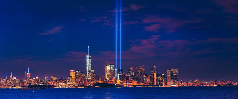 the statue of Liberty, rays, Manhattan, skyscrapers, building, Initiation into the light, New York, New York Harbor, Tribute in Light, Statue of Liberty