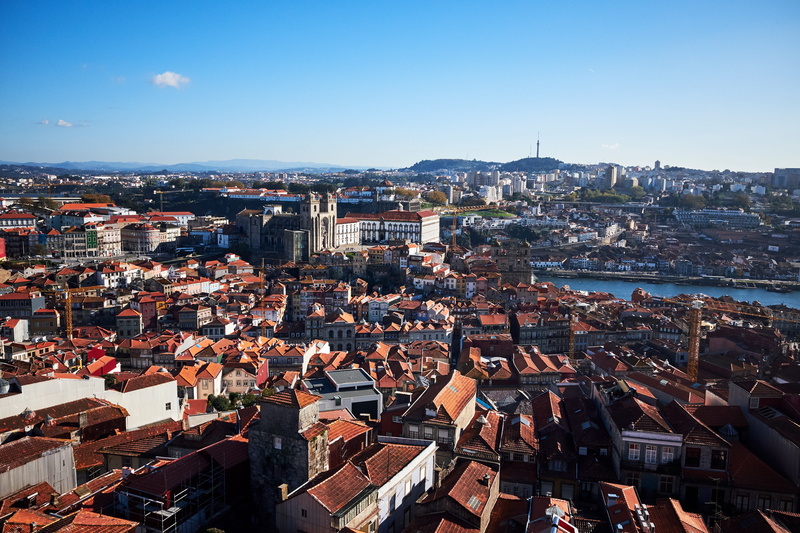 sky, city, crowd, crowded, porto, community, river, day, nature, building, roof, built structure, outdoors, high angle view, houses, architecture, old city