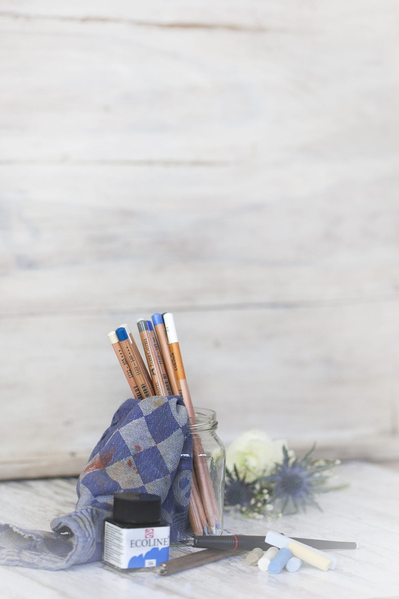 pens, round, fantasy, brushes, glass, textile, outdoors, dye, still life, jar, creativity, 1080P, white, wood - material, signs, chalk, day, gray, color
