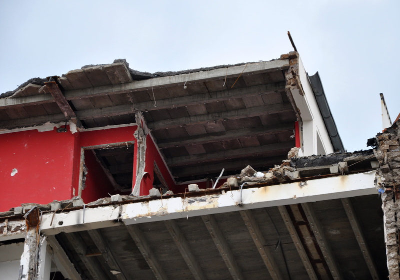 built structure, tear off, floor, incomplete, day, city, window, broken, outdoors, ruined, abandoned, architecture, 4K, construction site, development
