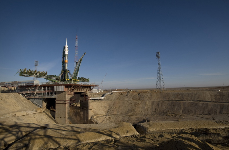 fuel and power generation, take off, concrete, launch pad, sunlight, gray, quarry, soyuz rocket, spaceport, arid climate, technology, 2K, day, satellite