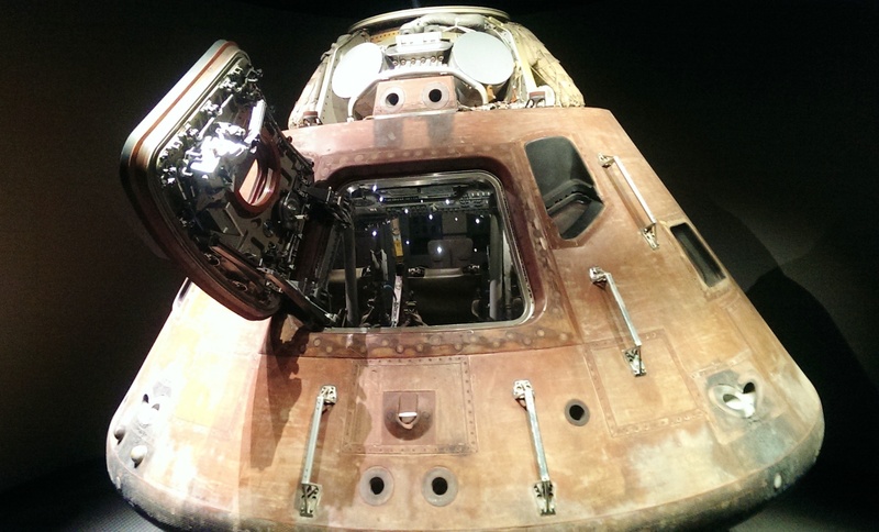 retro styled, rocket, representation, technology, moon, close-up, research, helmet, 1080P, studio shot, moon landing, kennedy space center, single object
