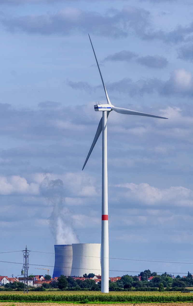 rotor blades, power generation, environmental conservation, air pollution, smoke - physical structure, environment, electricity, technology, sky, radiation