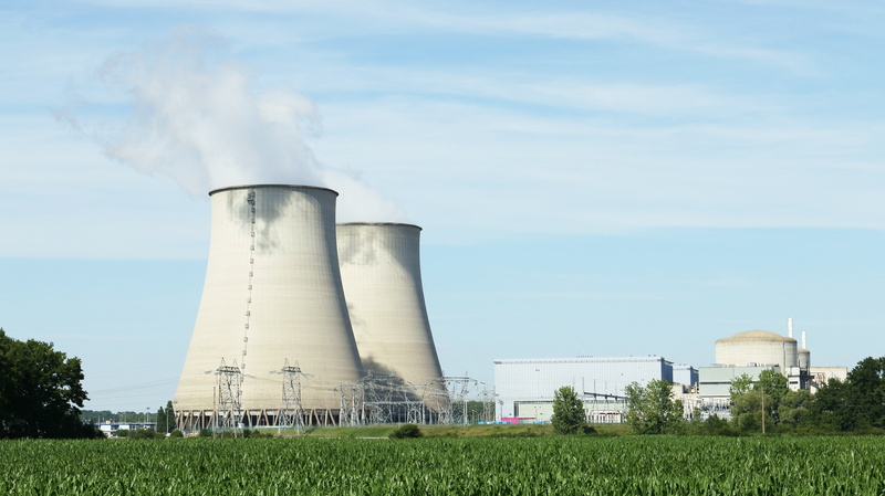 gray, energy, electric, plant, pollution, grass, voltage, environment, land, nuclear, factory, cooling tower, loire, electricity, sky, fuel and Power Generation