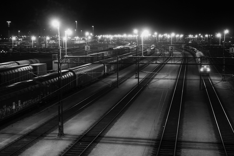 railroad track, lighting equipment, 1080P, monochrome, night, rail transportation, track, built structure, lamp, photography, railroad station, no people
