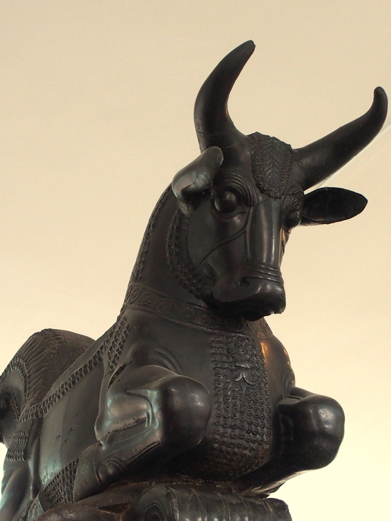 sculpture, sky, persepolis, craft, 2K, spirituality, holy, religion, human representation, creativity, animal figure, male likeness, history, bull, belief