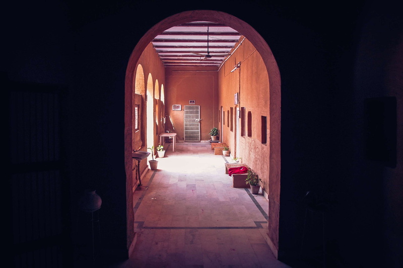 travel, 2K, journey, building, direction, entrance, light, outdoors, empty, architecture, the way forward, doorway, wall, corridor, hall, residential district