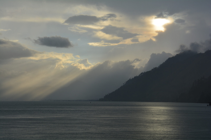 mountain, takengon, sunbeam, outdoors, tranquility, 5K, cloud - sky, scenics - nature, idyllic, streaming, indonesia, sea, danau laut tawar, non-urban scene