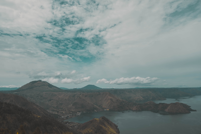 cloud - sky, explore indonesia, beauty in nature, tranquility, remote, no people, tranquil scene, environment, outdoors, 5K, landscape photography, toba lake