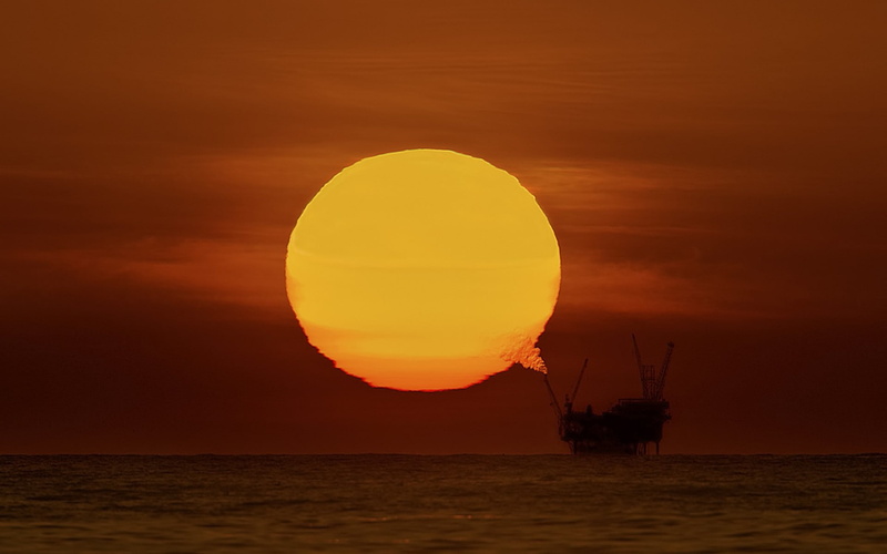 horizon, horizon over water, sea, Sun, silhouette, water, scenics - nature, sky, beauty in nature, industry, no people, 1080P, sunset, oil industry, fuel and power generation