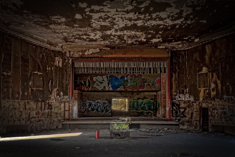 break up, hall, broken, lost places, no people, chair, old building, architecture, deterioration, building, ruin, hdr, past, wall - building feature, messy