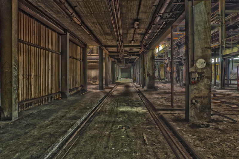 no people, ailing, rail transportation, maschinenhalle, ceiling, forget, industry, lost places, hdr, factory, obsolete, architectural column, transportation