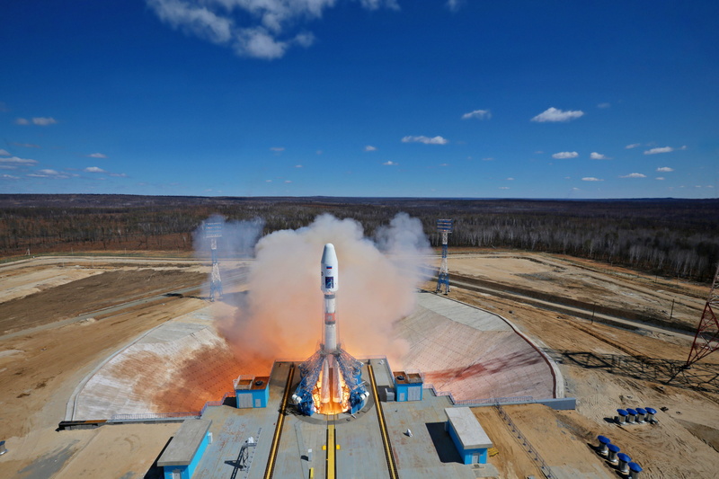 sunlight, cloud - sky, sky, 4K, horizon, outdoors, airport, travel, Soyuz, industry, air vehicle, nature, scenics - nature, Vostochny Cosmodrome, transportation