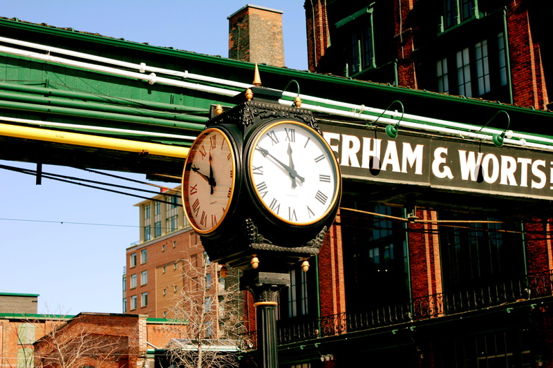 city, connection, time, western script, 5K, toronto, communication, low angle view, transportation, building exterior, number, outdoors, no people, clock