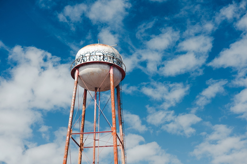 sunshine, building exterior, tower, tijuana, blue, no people, sphere, water conservation, outdoors, sky, architecture, built structure, water tower - storage tank